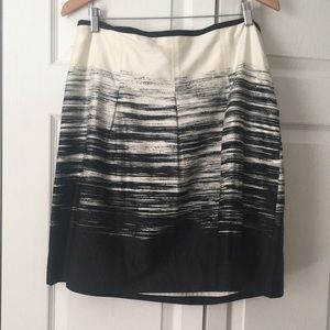 Ann Taylor knee length skirt